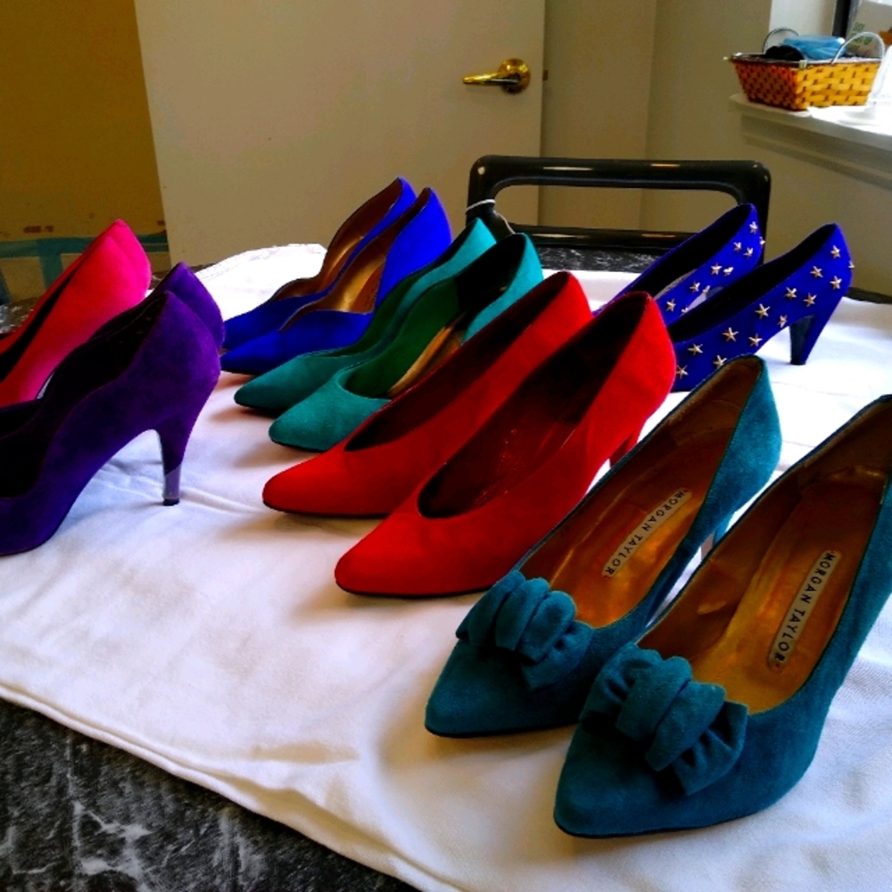 High heel suede shoes